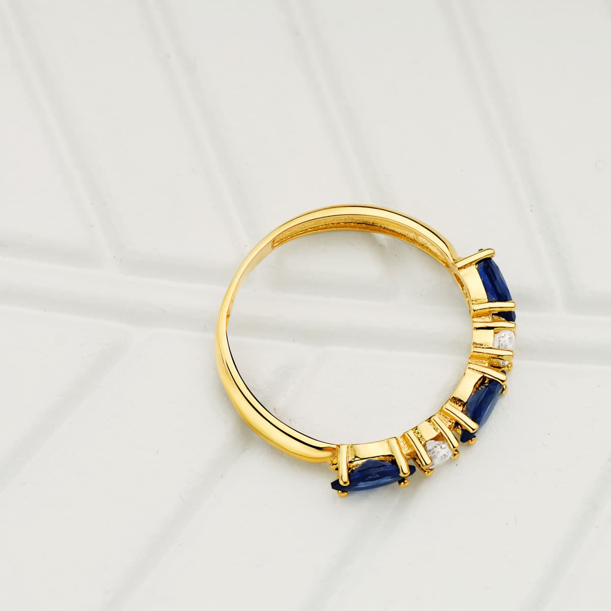 18K SORTIJA ORO AMARILLO 3 CIRCONITAS AZULES TALLA MARQUISE ANCHO 3 MM - Imagen 2