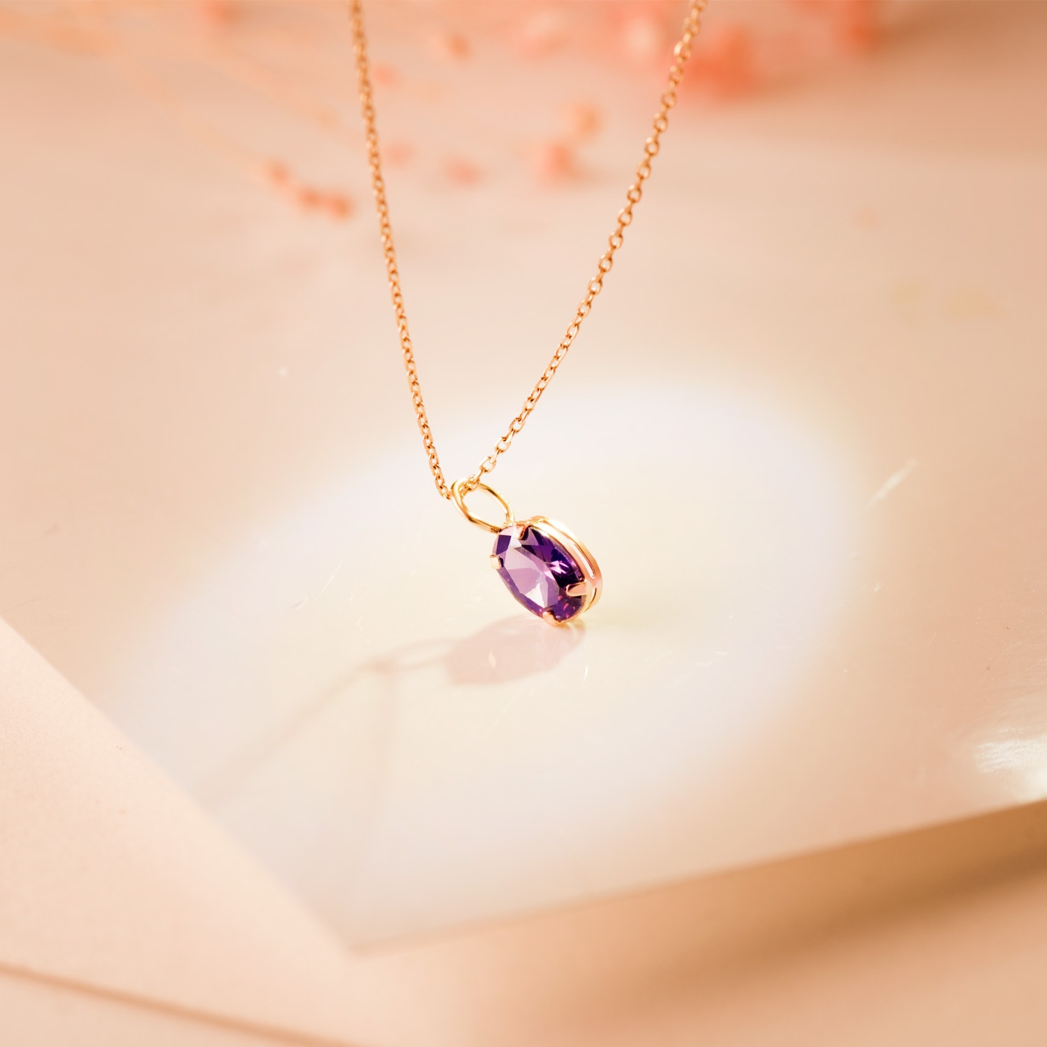 18K COLGANTE ORO AMARILLO OVAL PIEDRA COLOR AMATISTA 7 X 5 MM. - Imagen 2