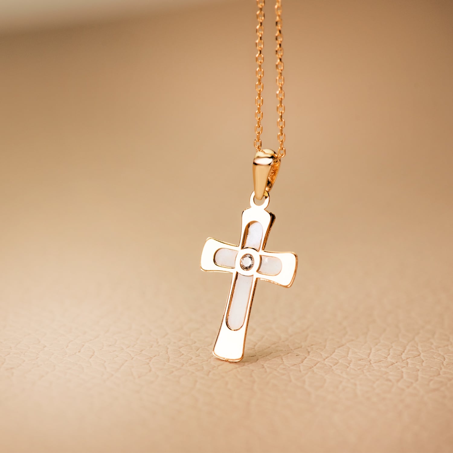 18K CRUZ ORO AMARILLO CON NACAR Y CIRCONITA 20 X 12 MM - Imagen 2